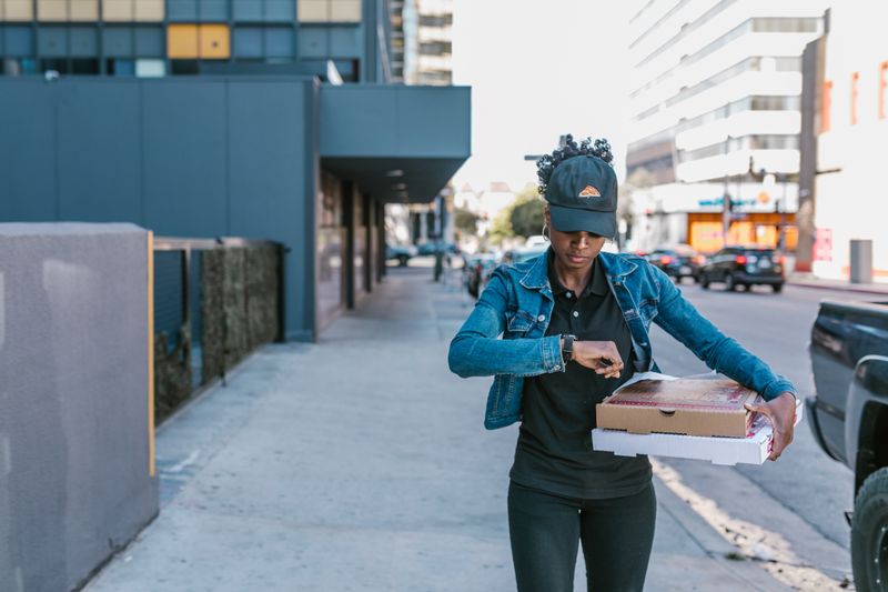 Giordanos deep dish pizza delivery in Chicago